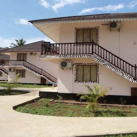 ホテルKitete Beach Bungalows Zanzibar エクステリア 写真